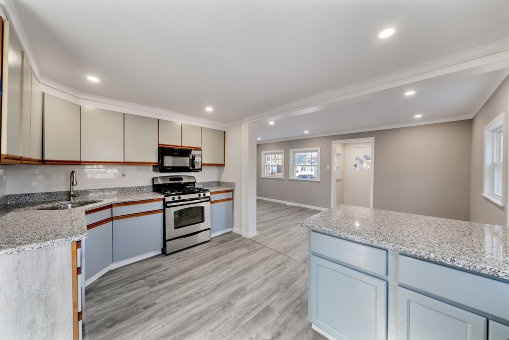 24 Glen Rd
