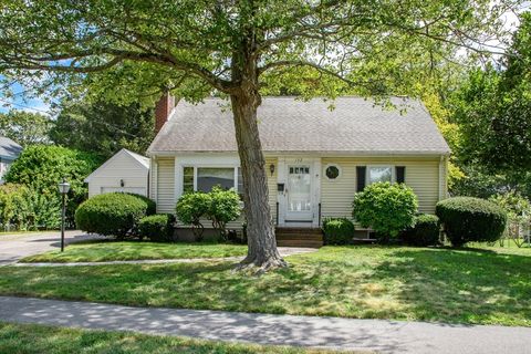 132 Lincoln St Needham MA 02492