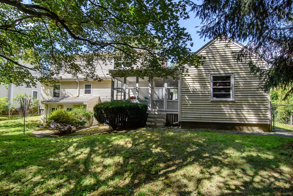 132 Lincoln St