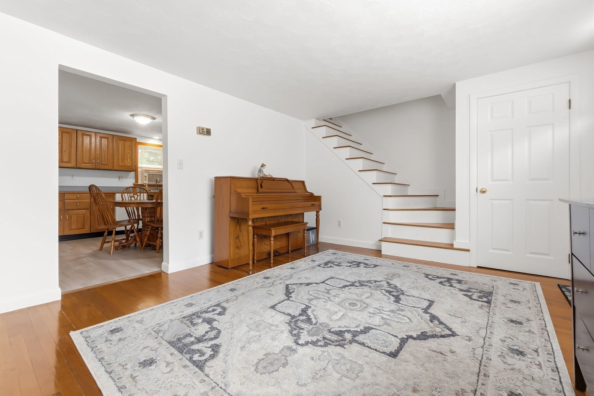 11 Grover St, Beverly, MA Photo #21