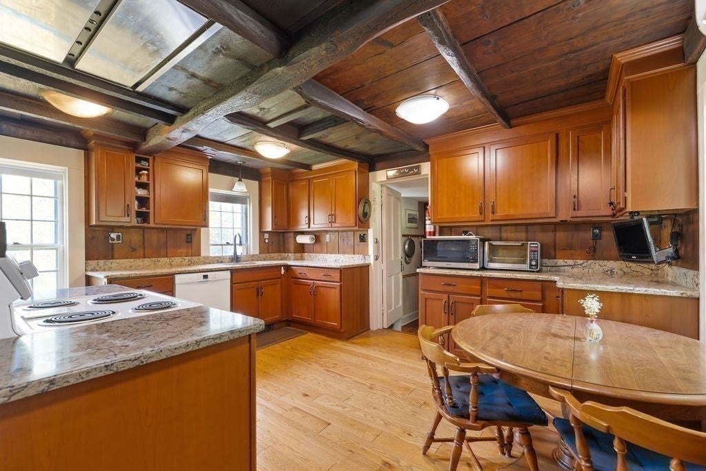 69 Forest St, Sherborn, MA, 69 Forest St, Sherborn, MA Photo #23