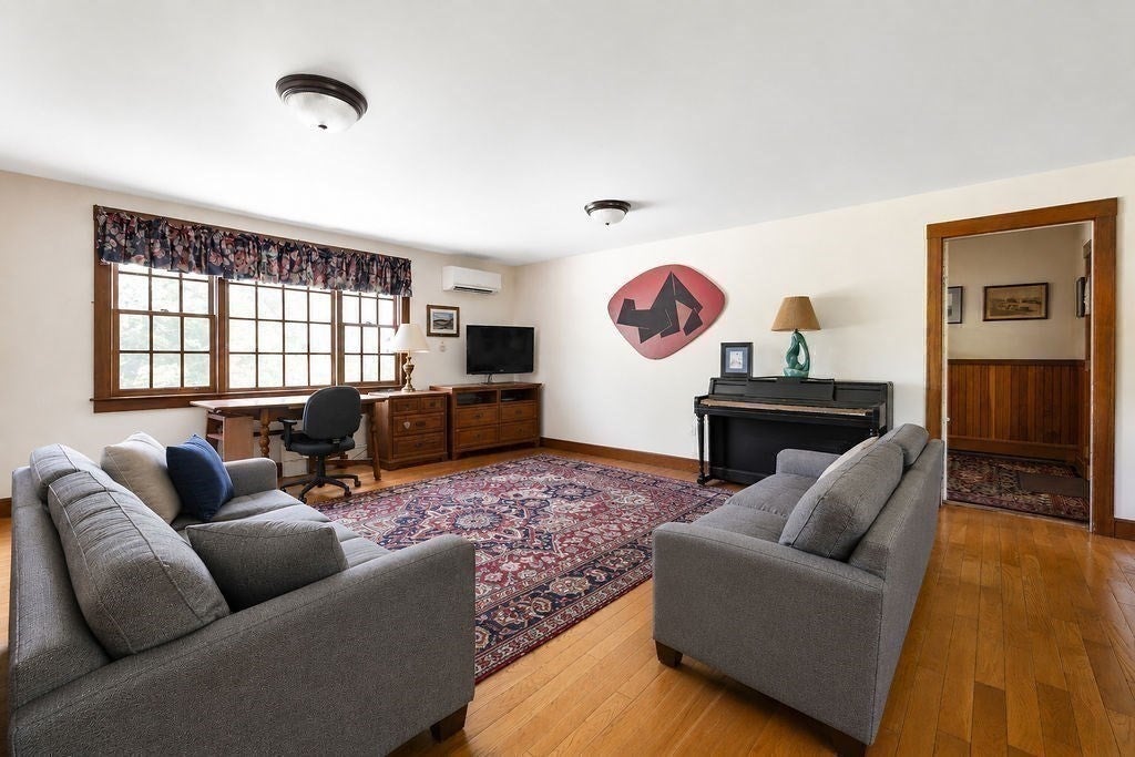 69 Forest St, Sherborn, MA, 69 Forest St, Sherborn, MA Photo #25