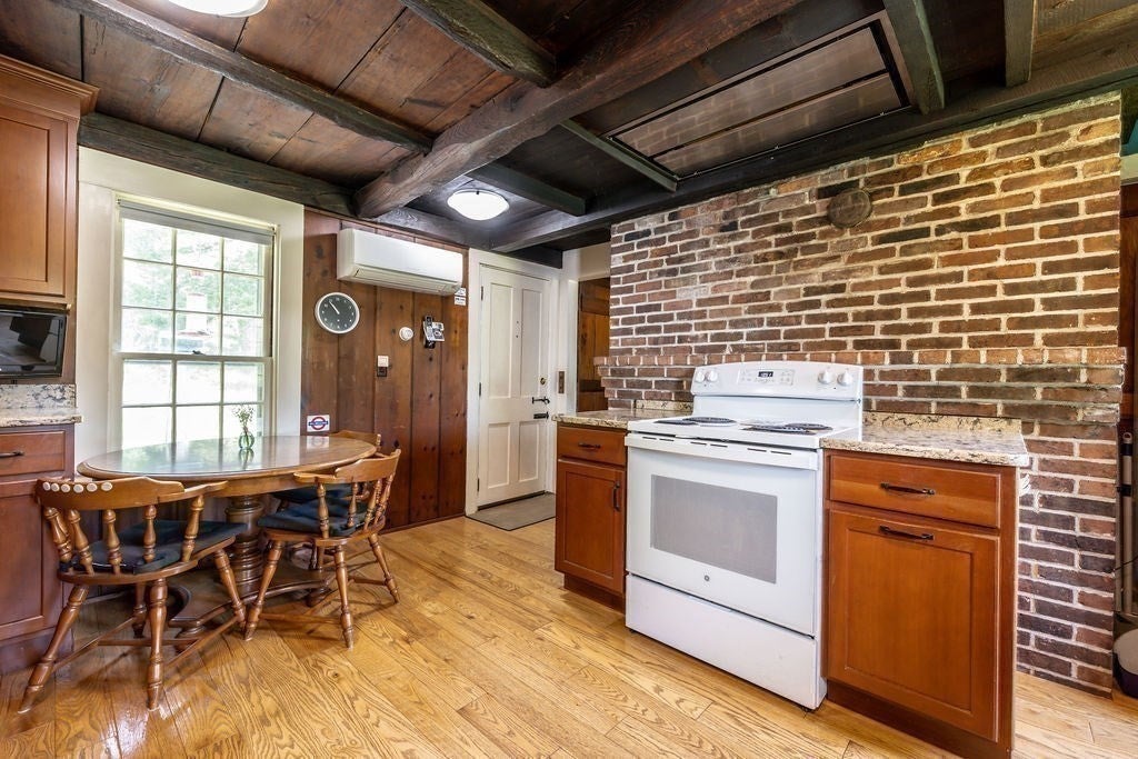 69 Forest St, Sherborn, MA, 69 Forest St, Sherborn, MA Photo #24