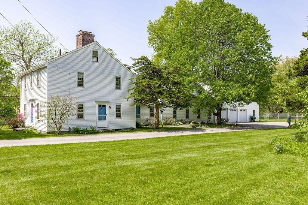 Photo of 69 Forest St, Sherborn, MA