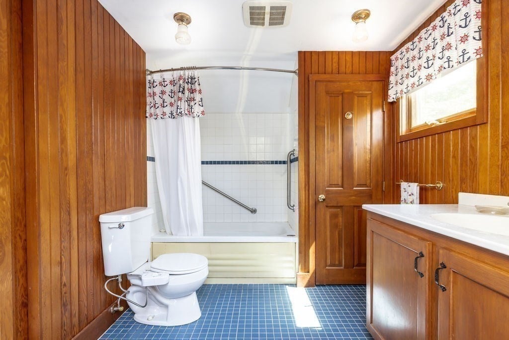 69 Forest St, Sherborn, MA, 69 Forest St, Sherborn, MA Photo #29