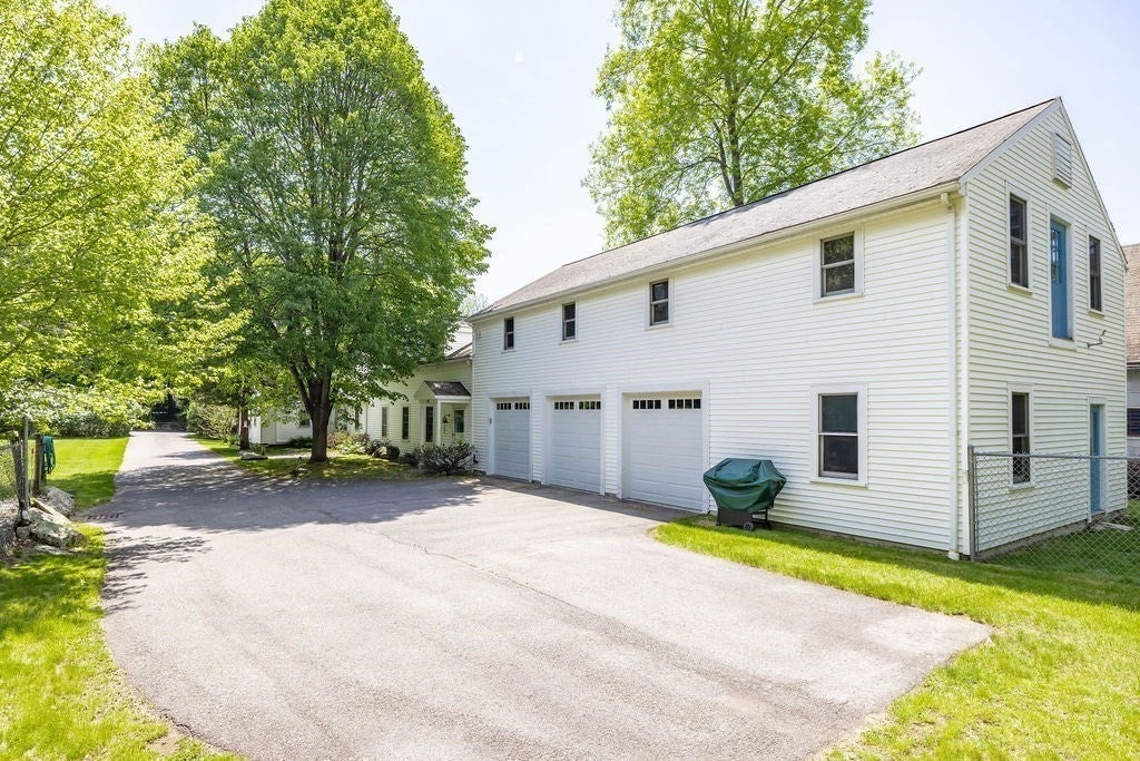 69 Forest St, Sherborn, MA, 69 Forest St, Sherborn, MA Photo #2