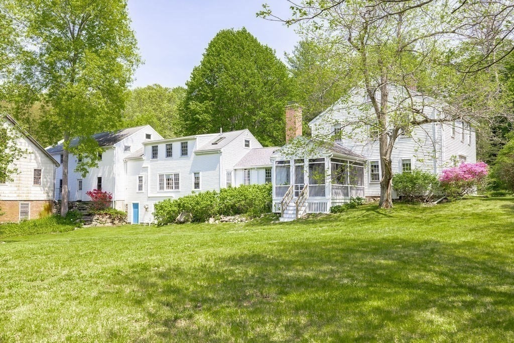 69 Forest St, Sherborn, MA, 69 Forest St, Sherborn, MA Photo #4