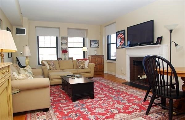 4 Charlesgate E 602