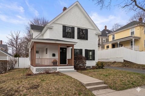 2 Northrop St Hopedale MA 01747