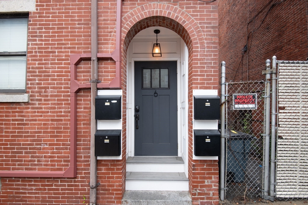 6 Monmouth Street 202
