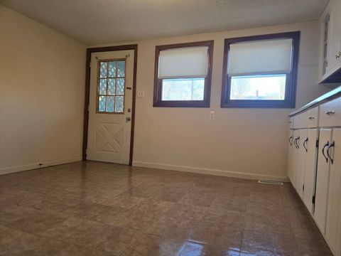 Photo of 5-7 Sea St #2, Weymouth, MA 02191 (MLS # 73467366)