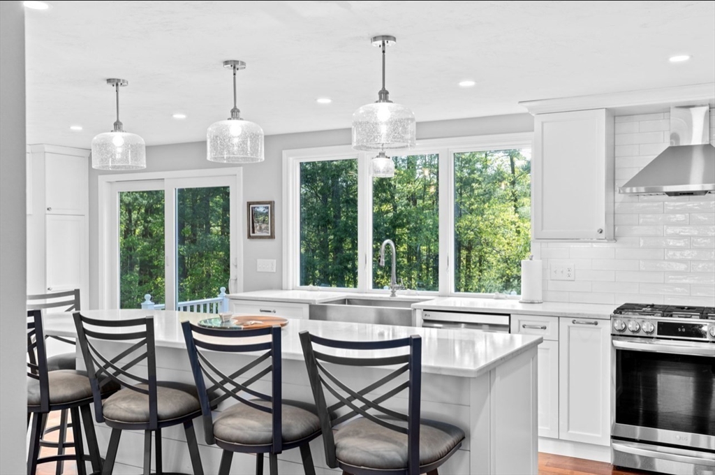 379 Mill Pond Ln