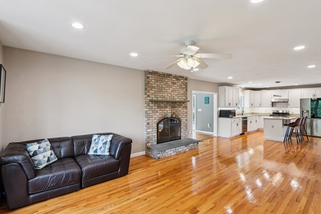 14-G Farmington Dr