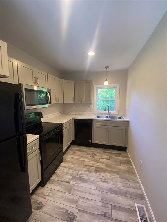 6 Carter Street, Webster, MA, 6 Carter Street, Webster, MA Photo #12