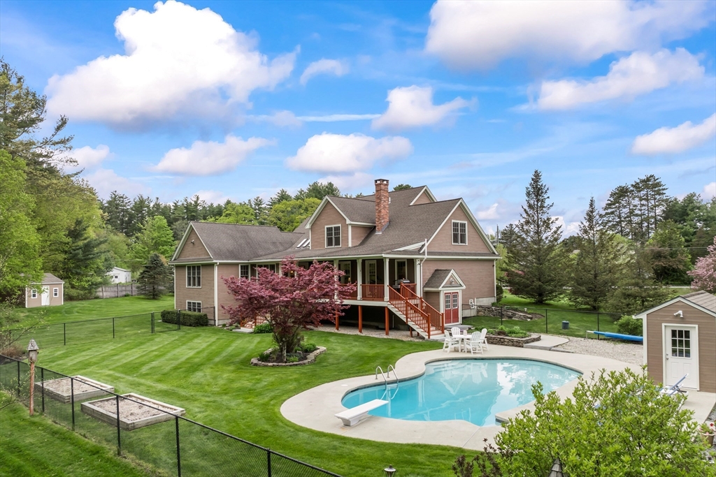 32 Rideout Road