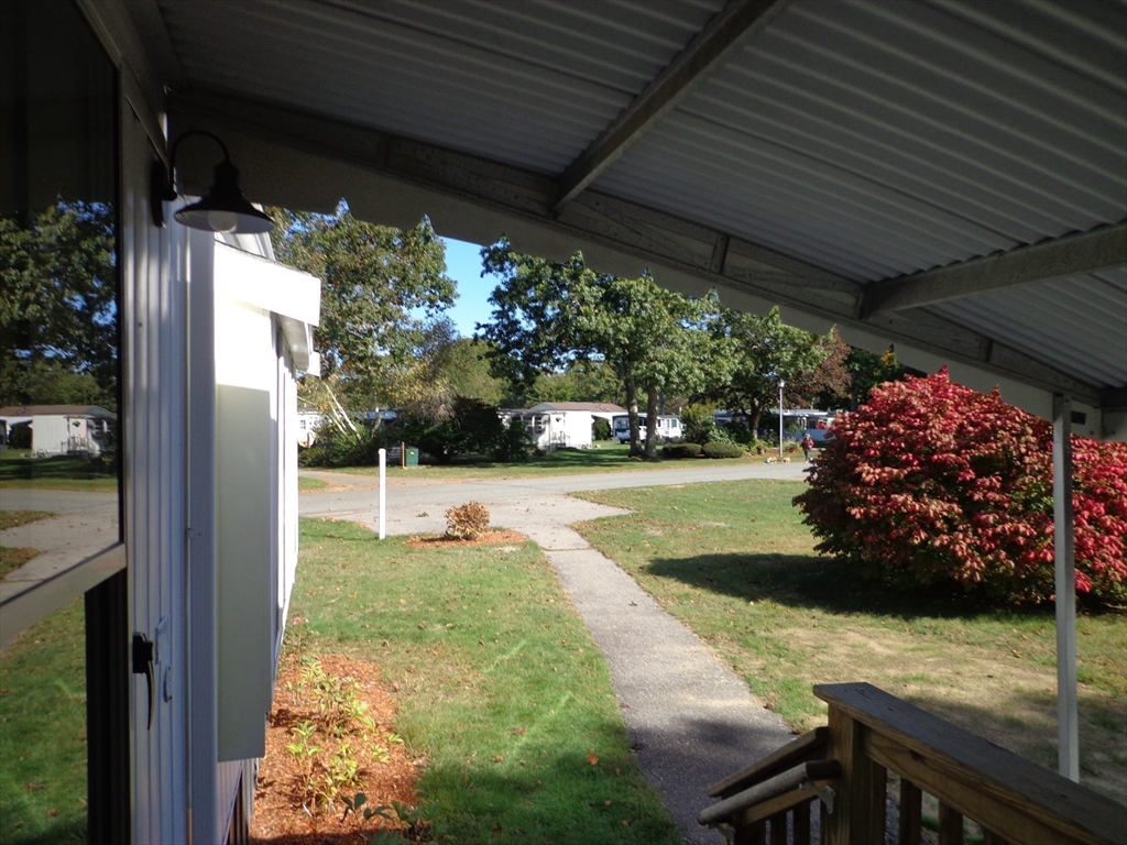 6 Deerhill Lane