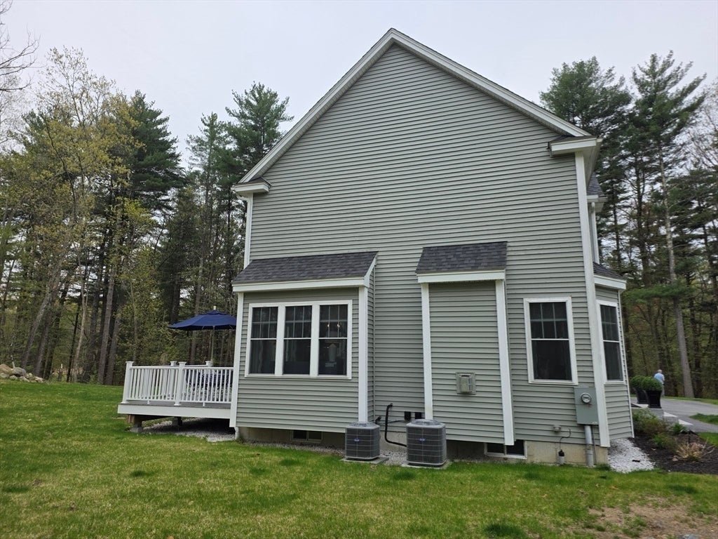 10 Wisteria Ln, Maynard, MA Photo #21
