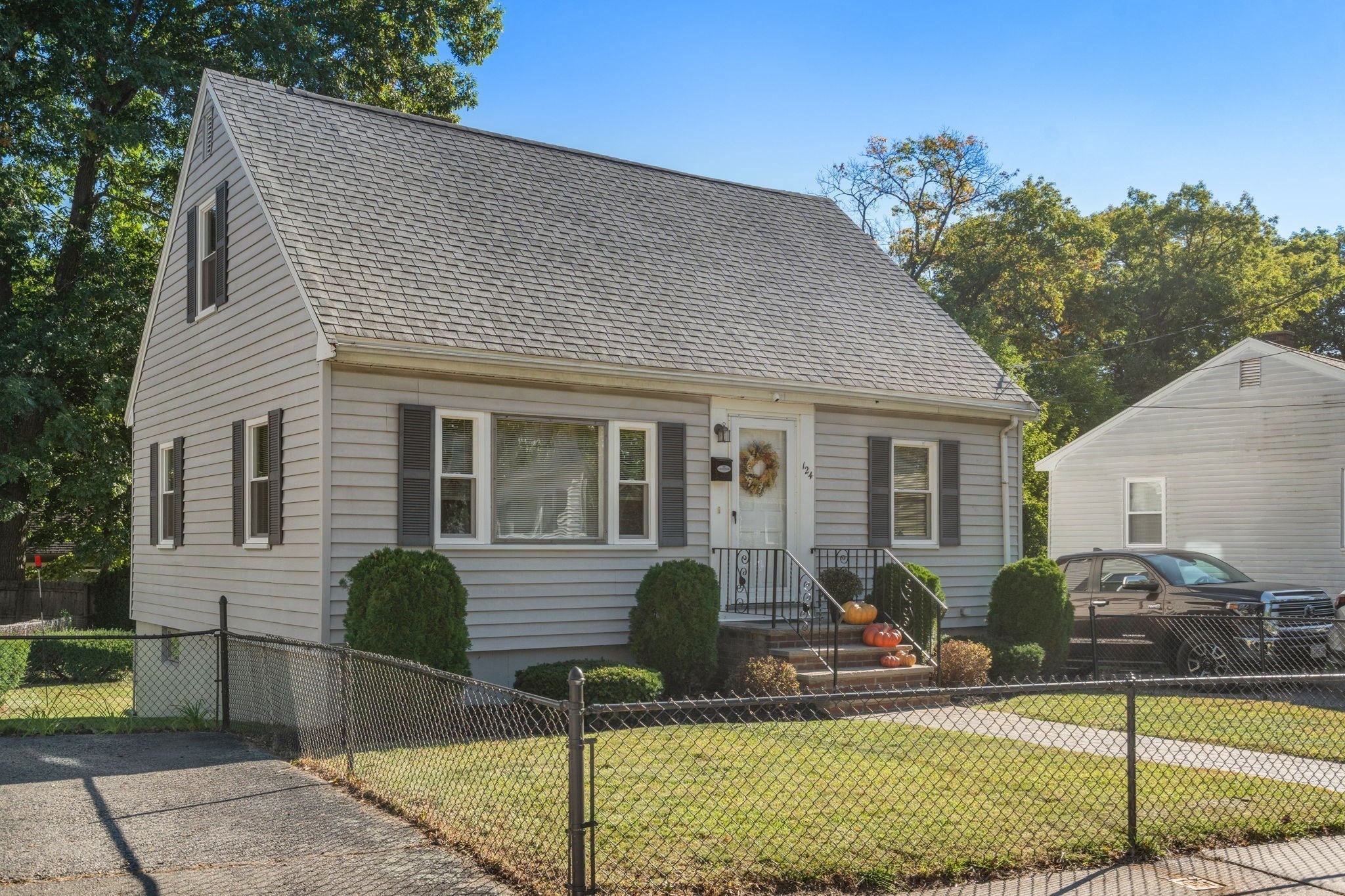124 Windham Rd, Boston, MA Photo #4