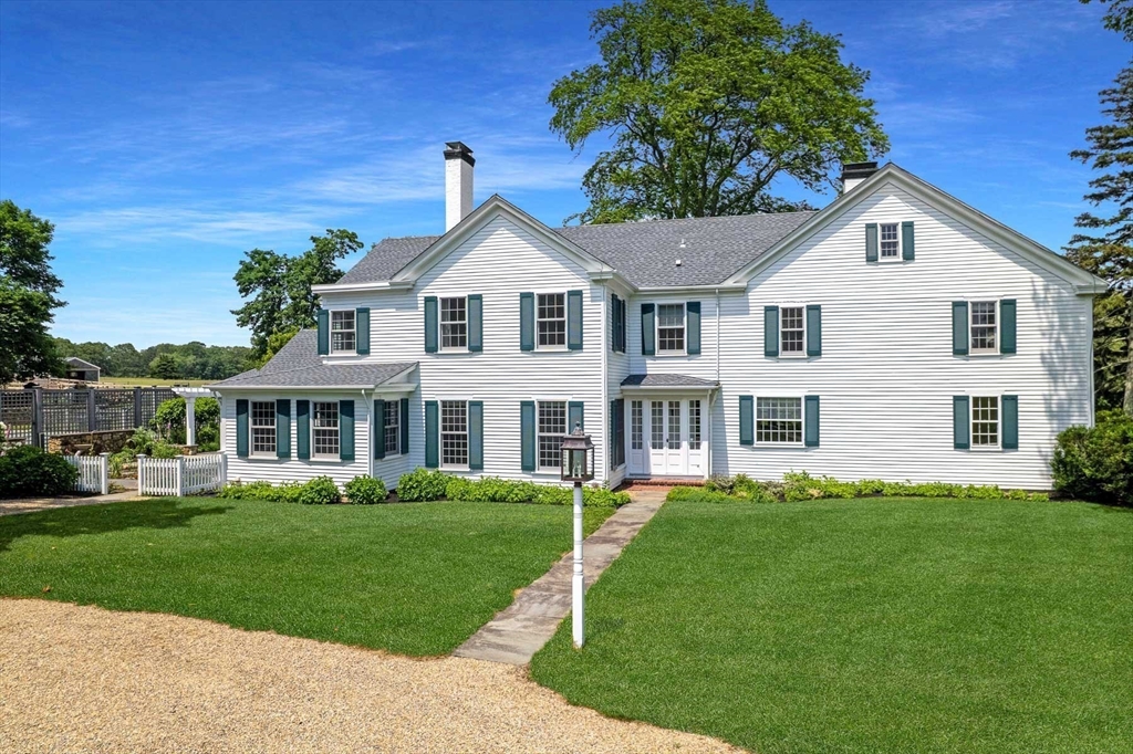 31 Lambert's Cove Rd.