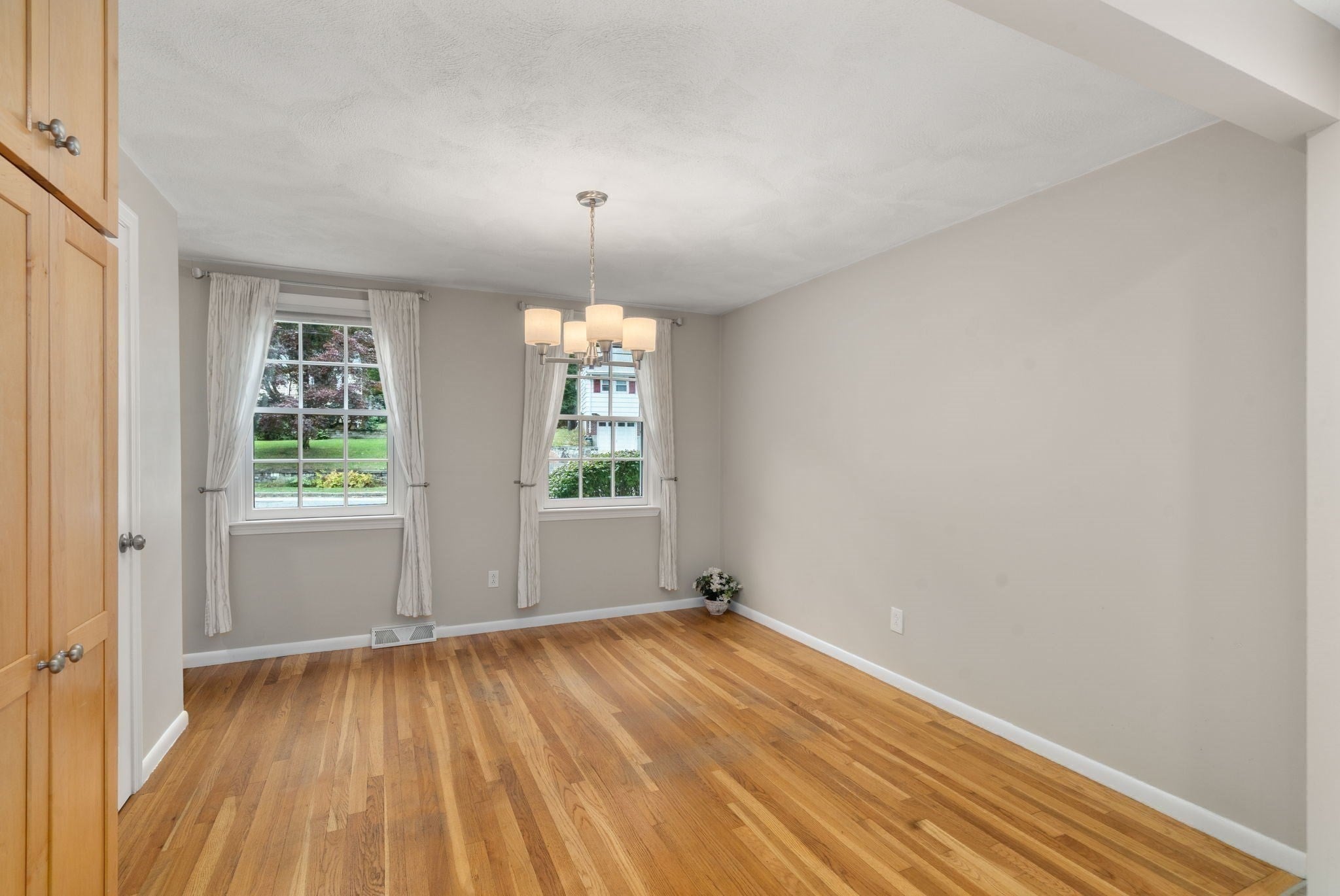 165 Lockland Ave, Framingham, MA, 165 Lockland Ave, Framingham, MA Photo #5