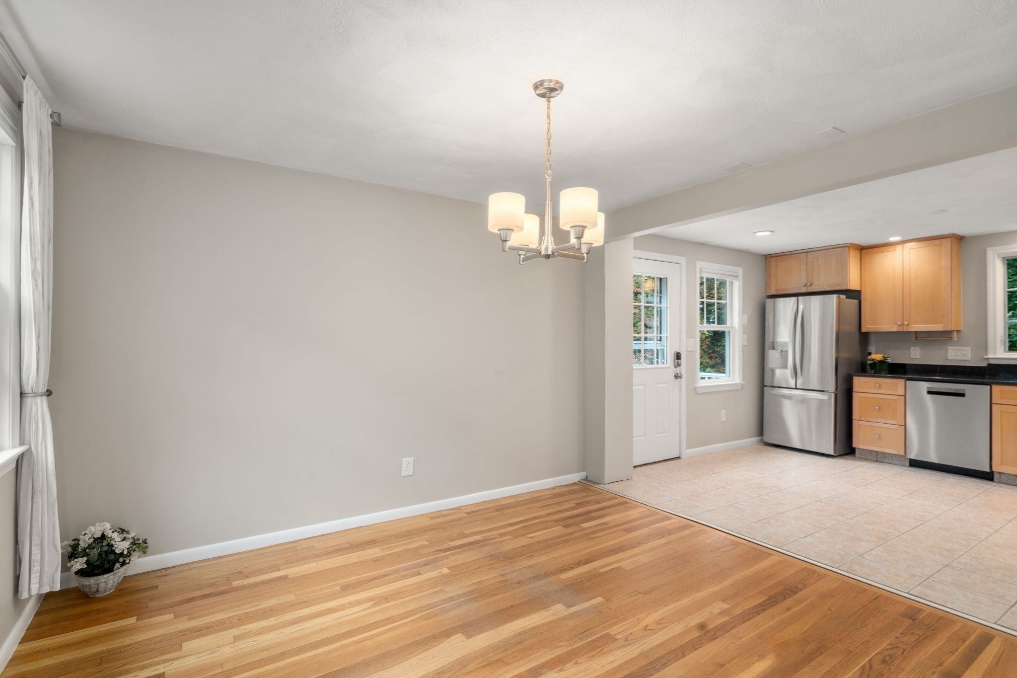 165 Lockland Ave, Framingham, MA, 165 Lockland Ave, Framingham, MA Photo #4