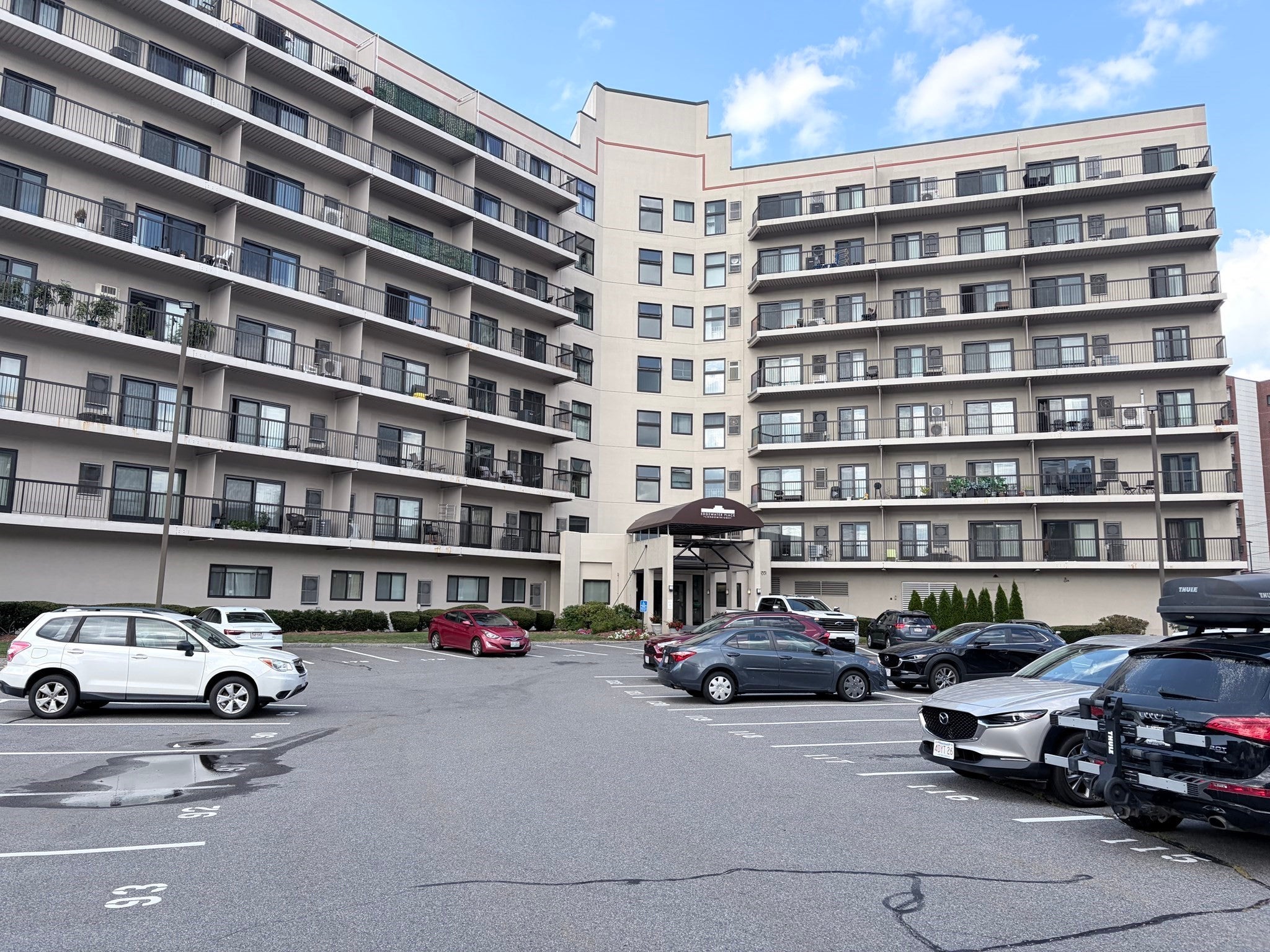 Click for 133 Commander Shea Blvd #605, Quincy, MA slideshow Click for 133 Commander Shea Blvd #605, Quincy, MA slideshow