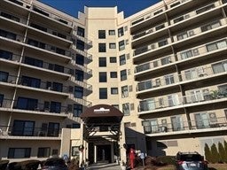 Photo of 133 Commander Shea Blvd #605, Quincy, MA 02171 (MLS # 73569306)