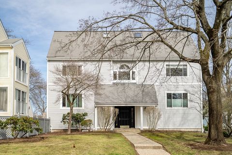 293 Temple St 101 Boston MA 02132