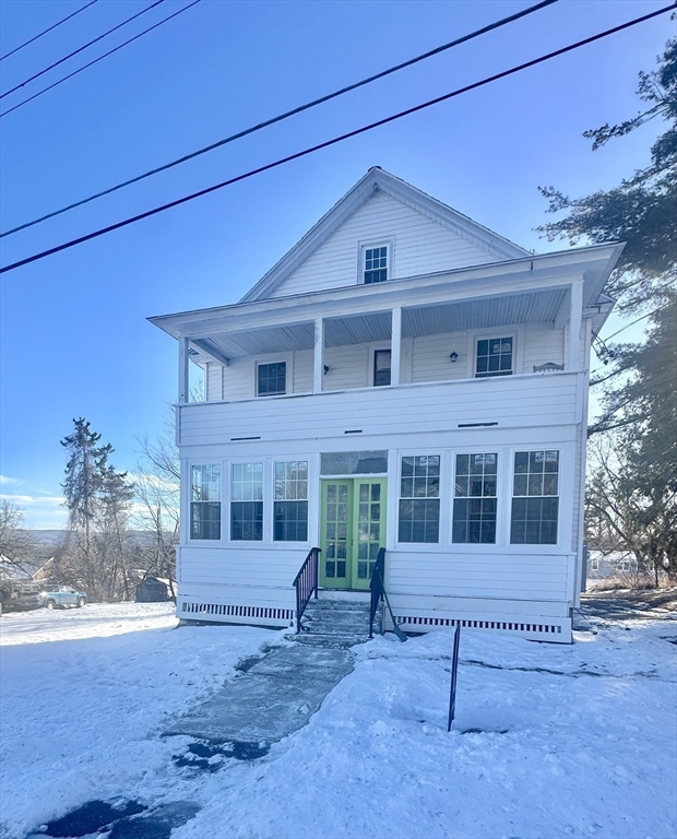 136 Broadview