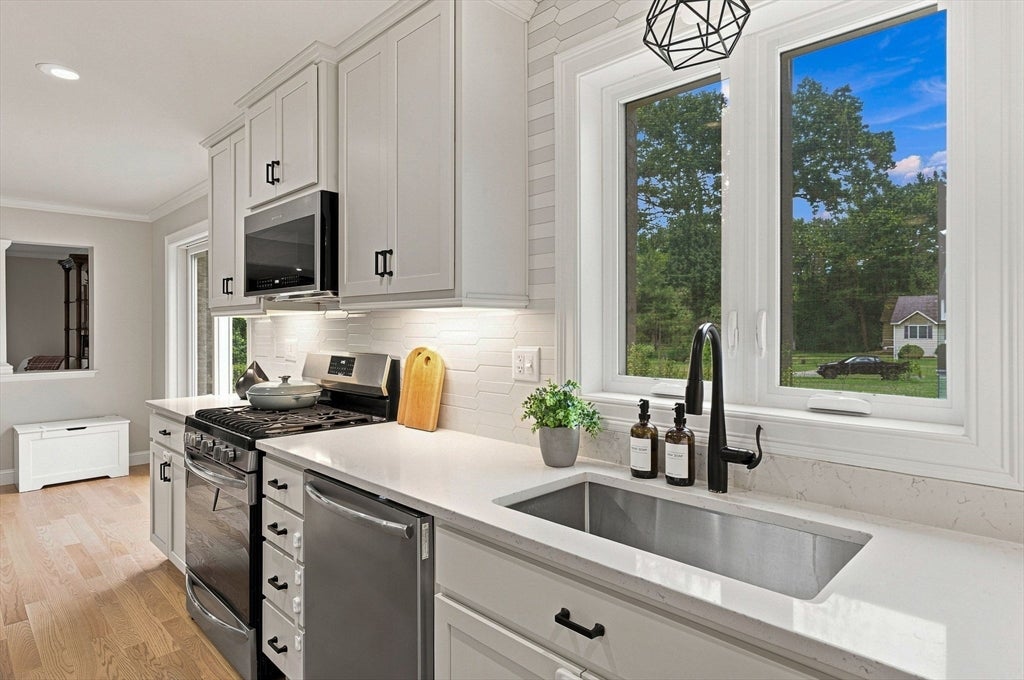 12 Gove Rd, Billerica, MA Photo #15