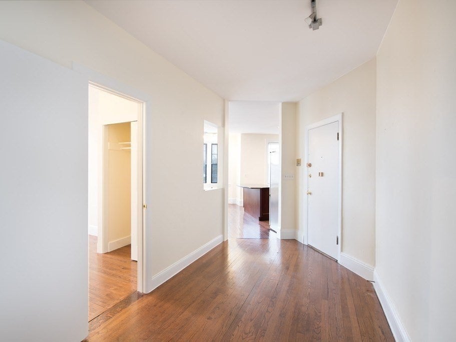 374 Chestnut Hill Ave 54