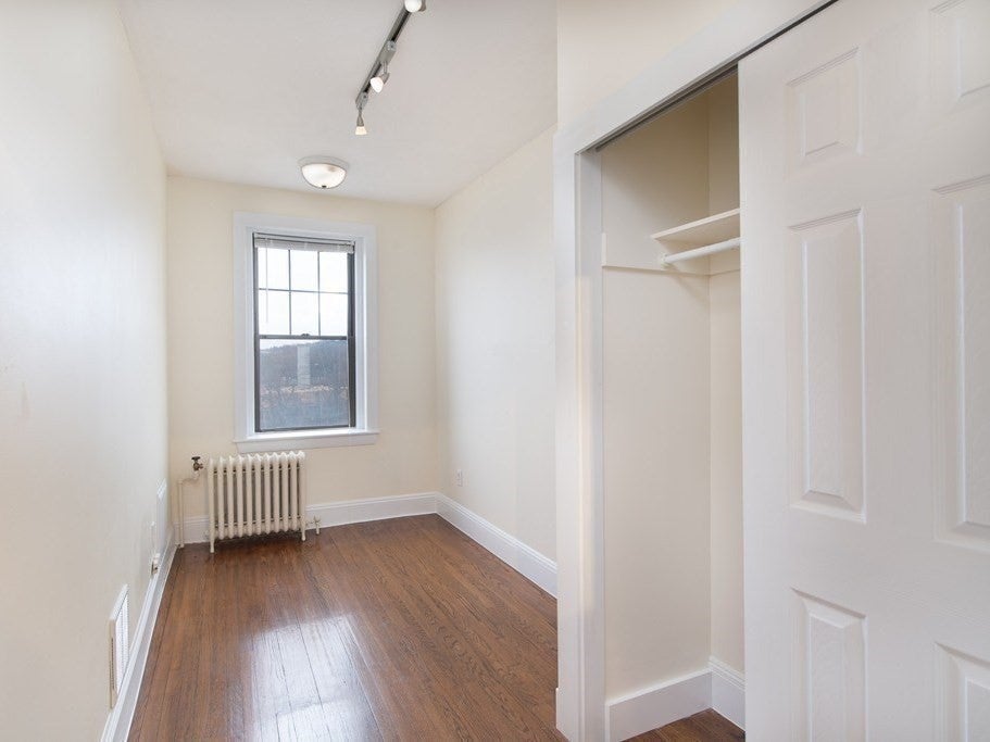 374 Chestnut Hill Ave 54