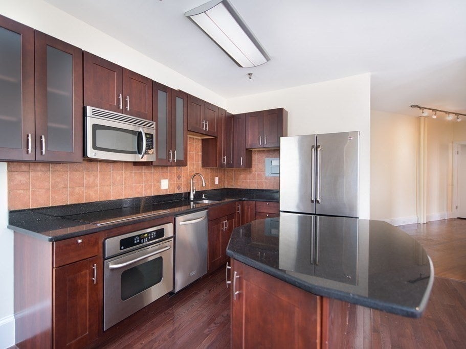 374 Chestnut Hill Ave 54