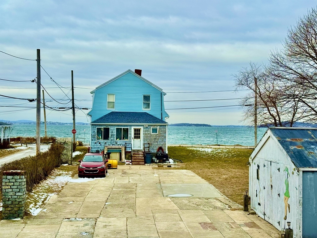 7 J Street Year Round top floor