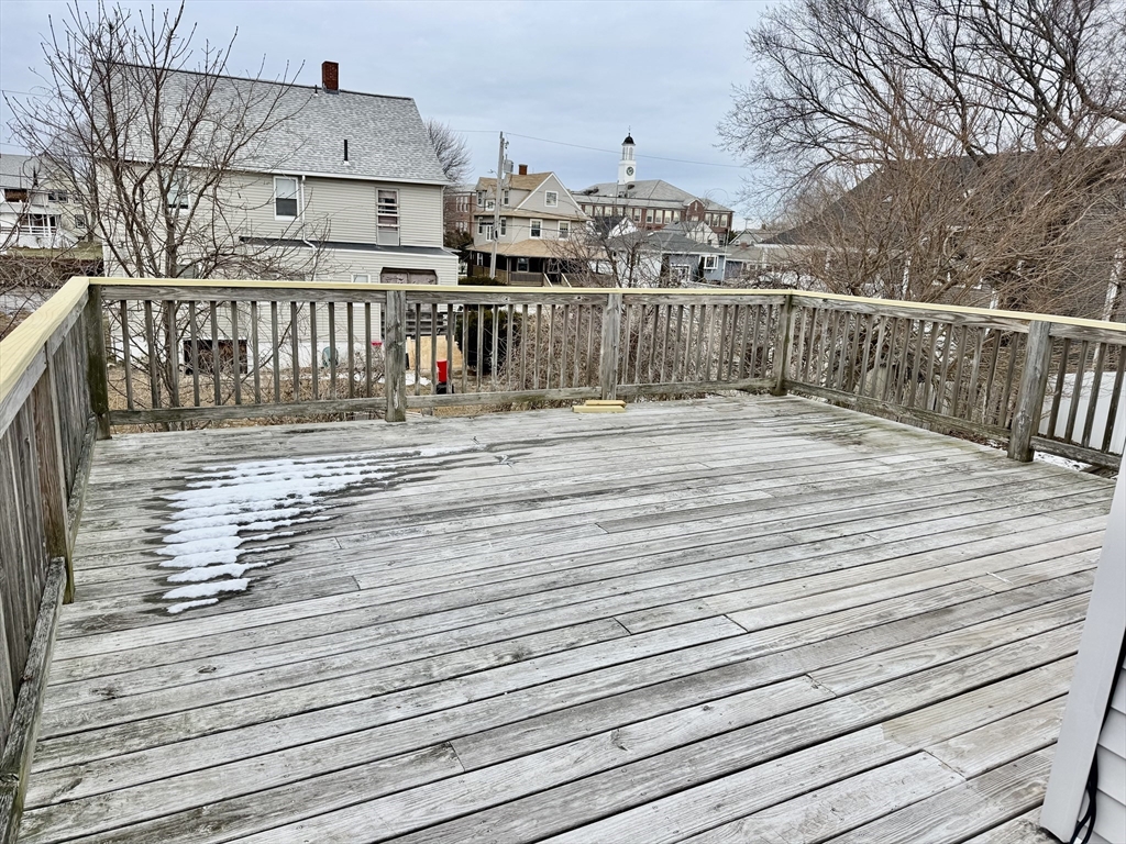 7 J Street Year Round top floor