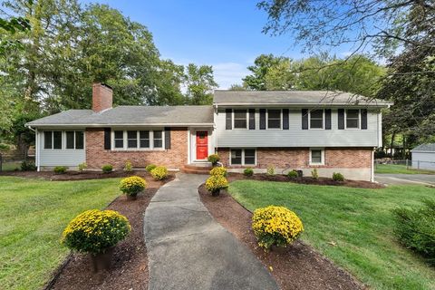 8 Karen Pines St Dedham MA 02026