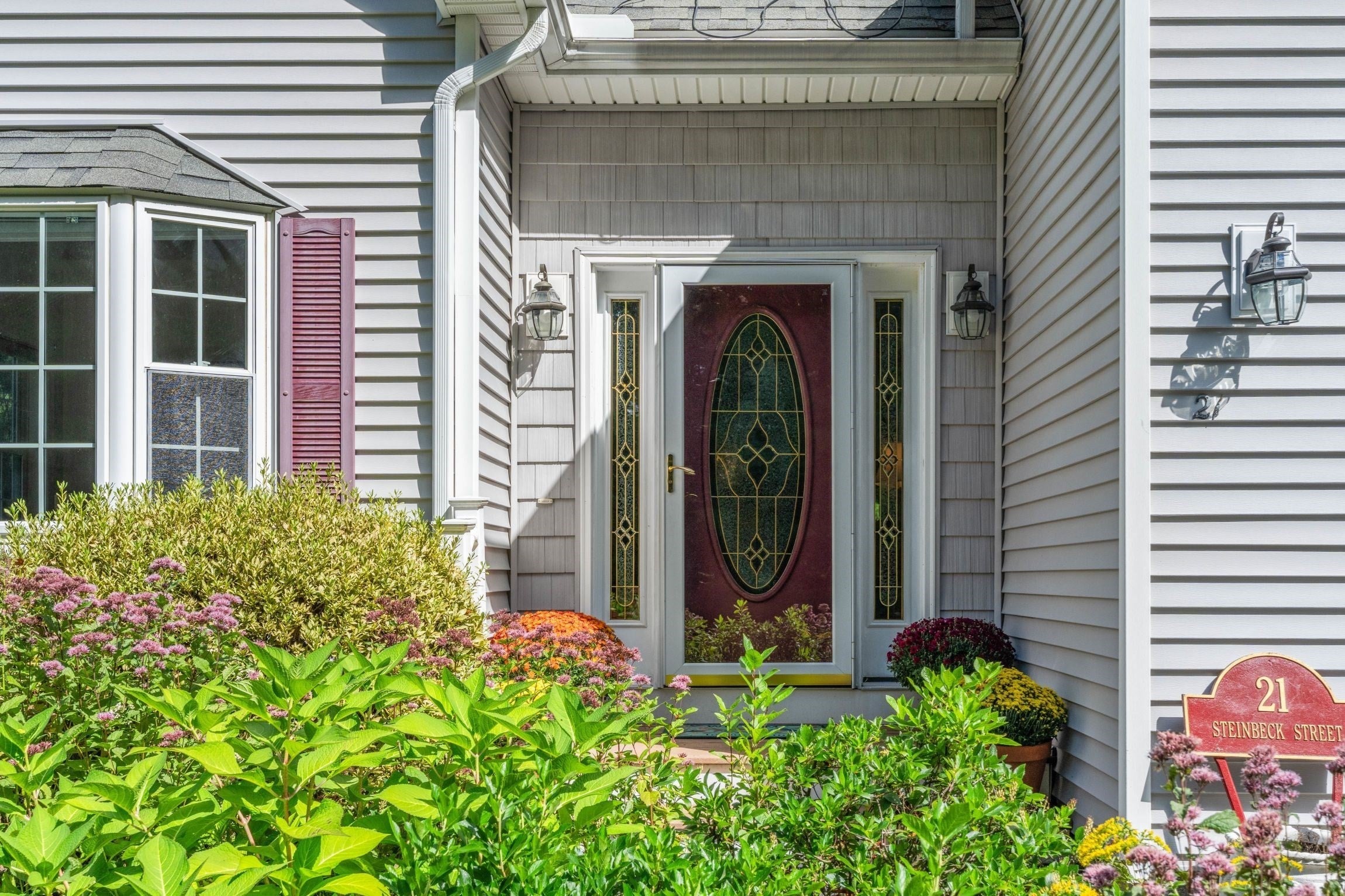 21 Steinbeck St, Tyngsborough, MA, 21 Steinbeck St, Tyngsborough, MA Photo #3