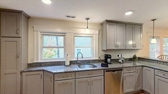 53 Vine Street 53