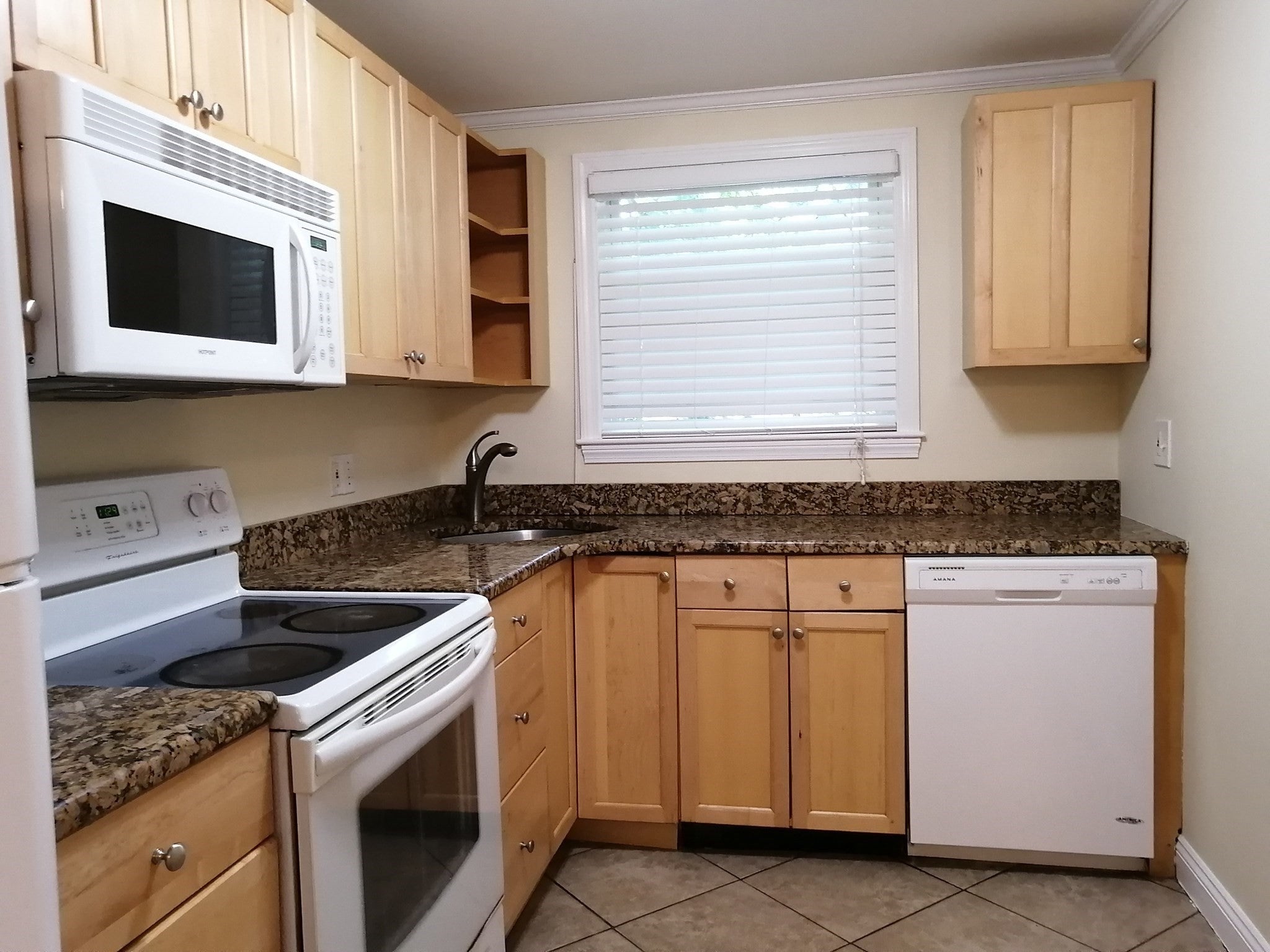 8 Kenwood St #4, Cambridge, MA Photo #4