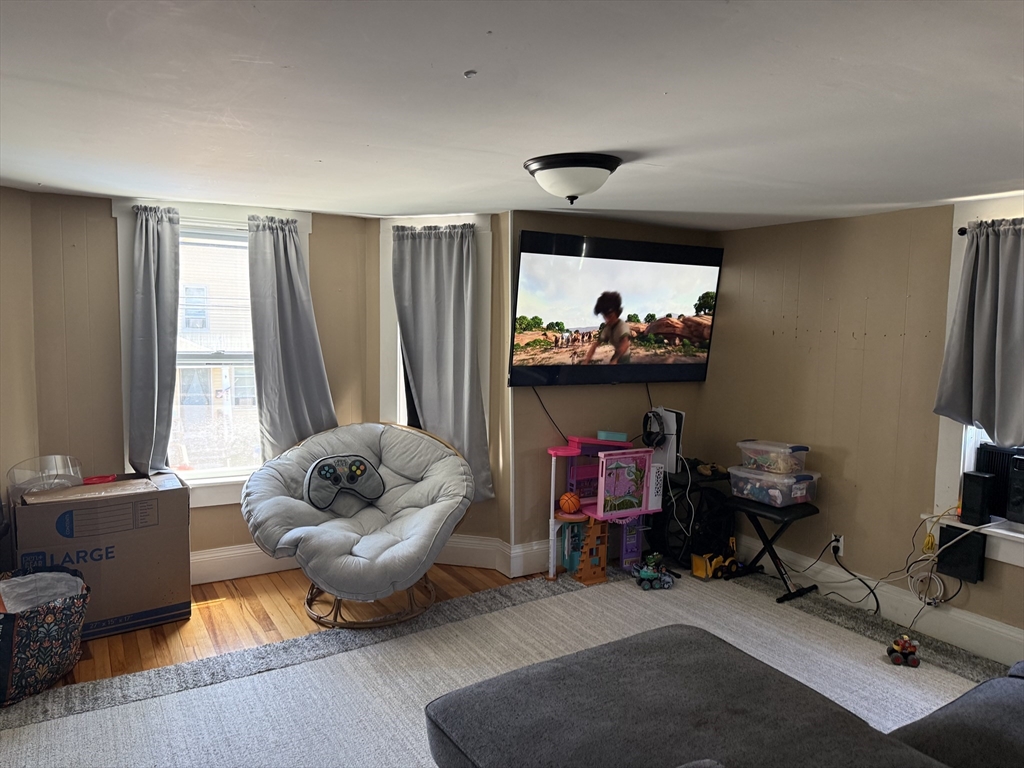 31 Prospect St. 2L
