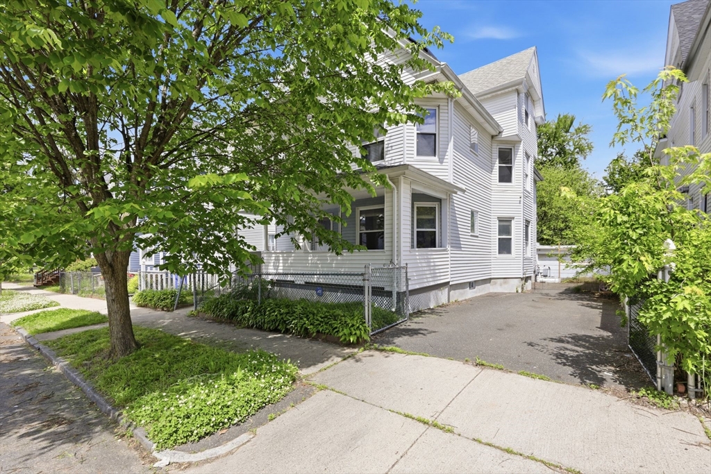 181-183 Northampton Ave