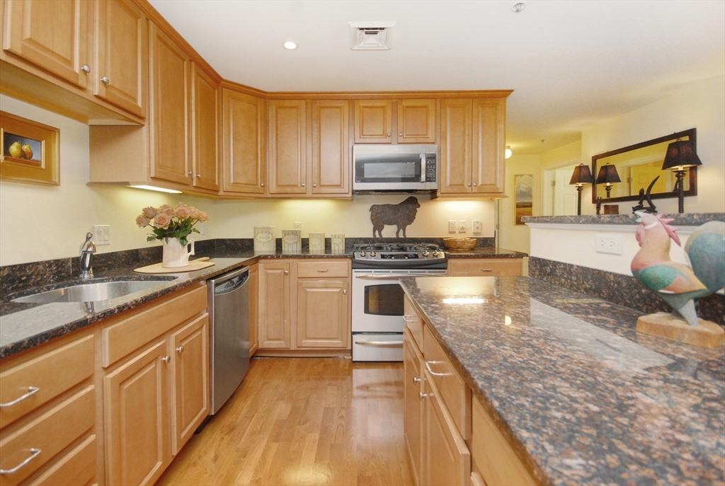 95 Conant St 202