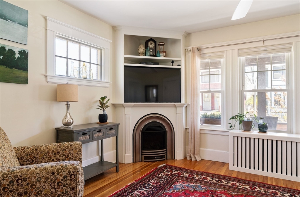 14 Harrison Ave 14