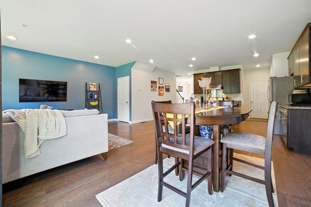 53 Spruce St 53