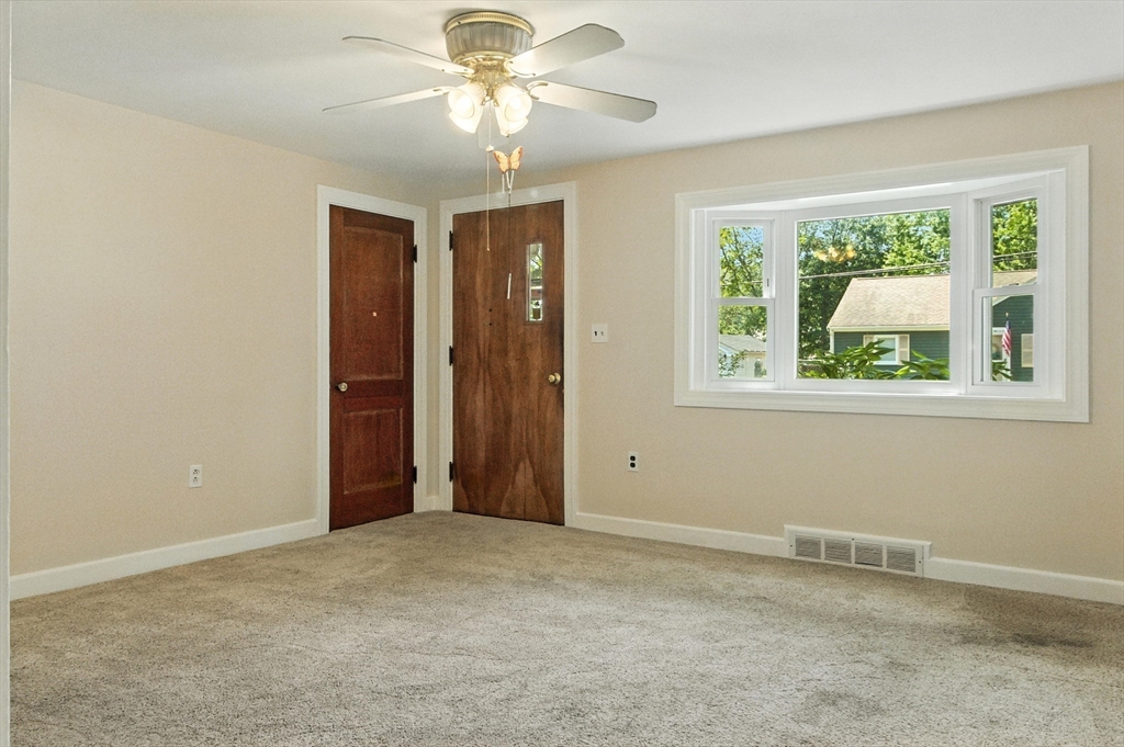 14 Doris Dr.