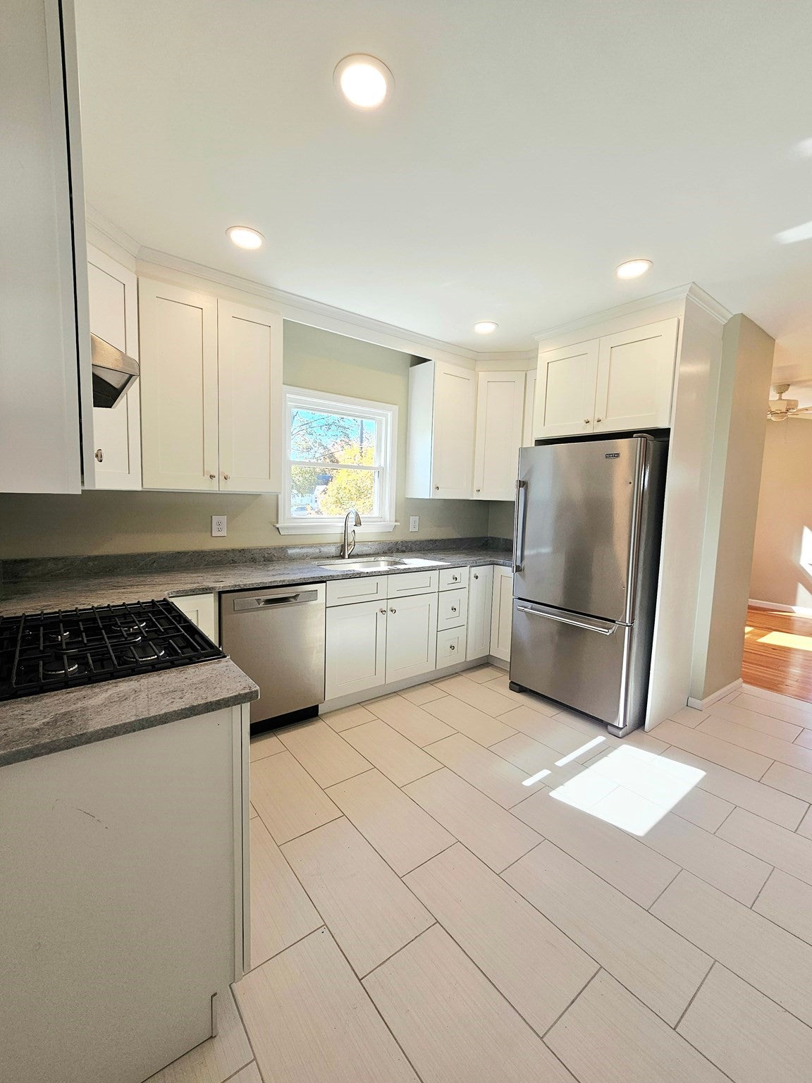 21-23 Arthur St #21, Methuen, MA Photo #7