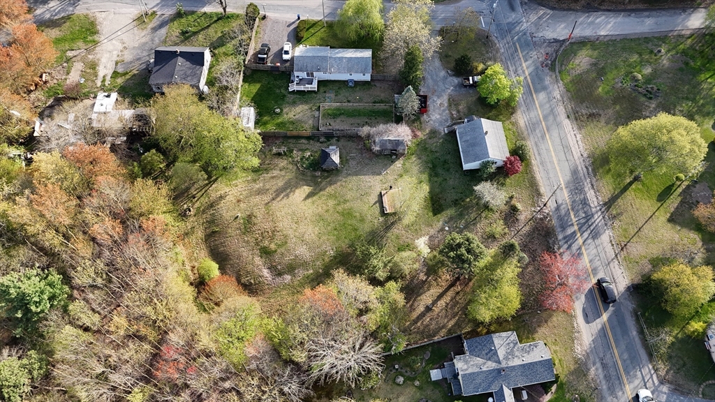 208 Rhode Island Rd
