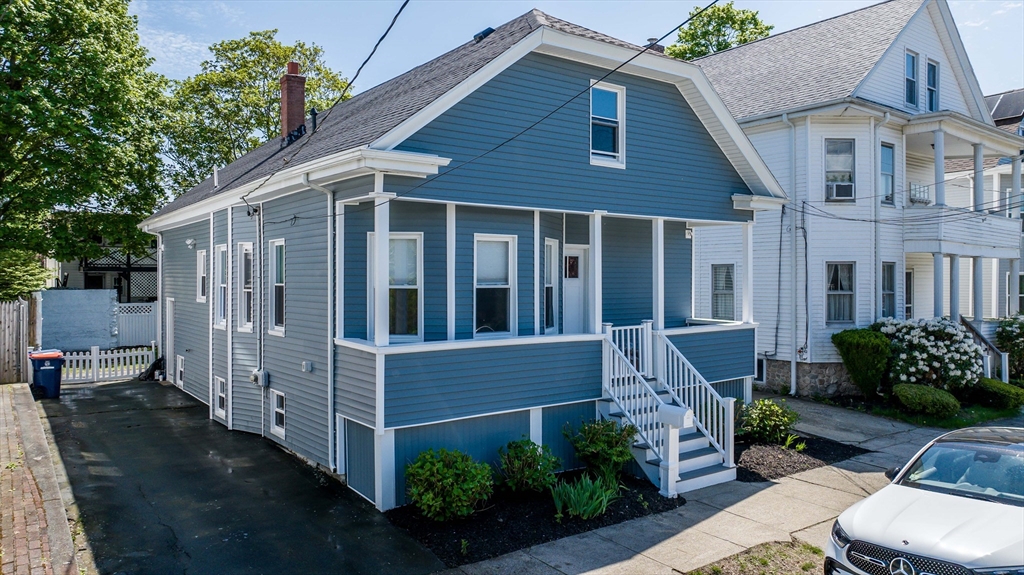 366 Bedford St