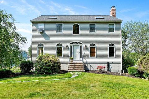 26 Pine Ave Dracut MA 01826