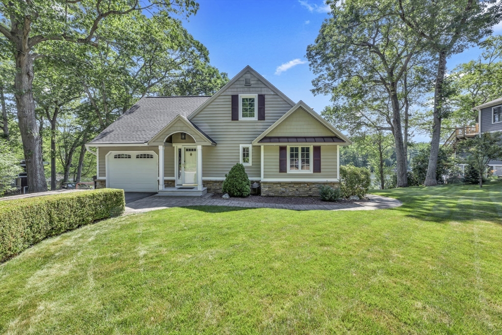 112 Westwood Dr